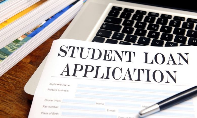 How to Get a Student Loan and Balance That Old Credit